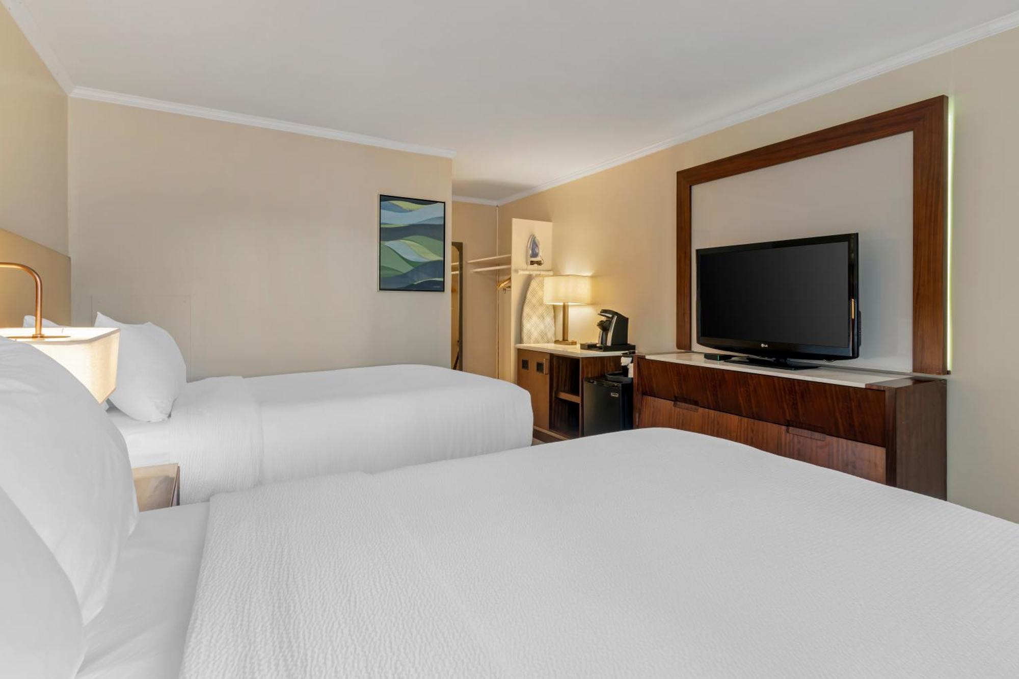 Downtown Dover Inn Bagian luar foto