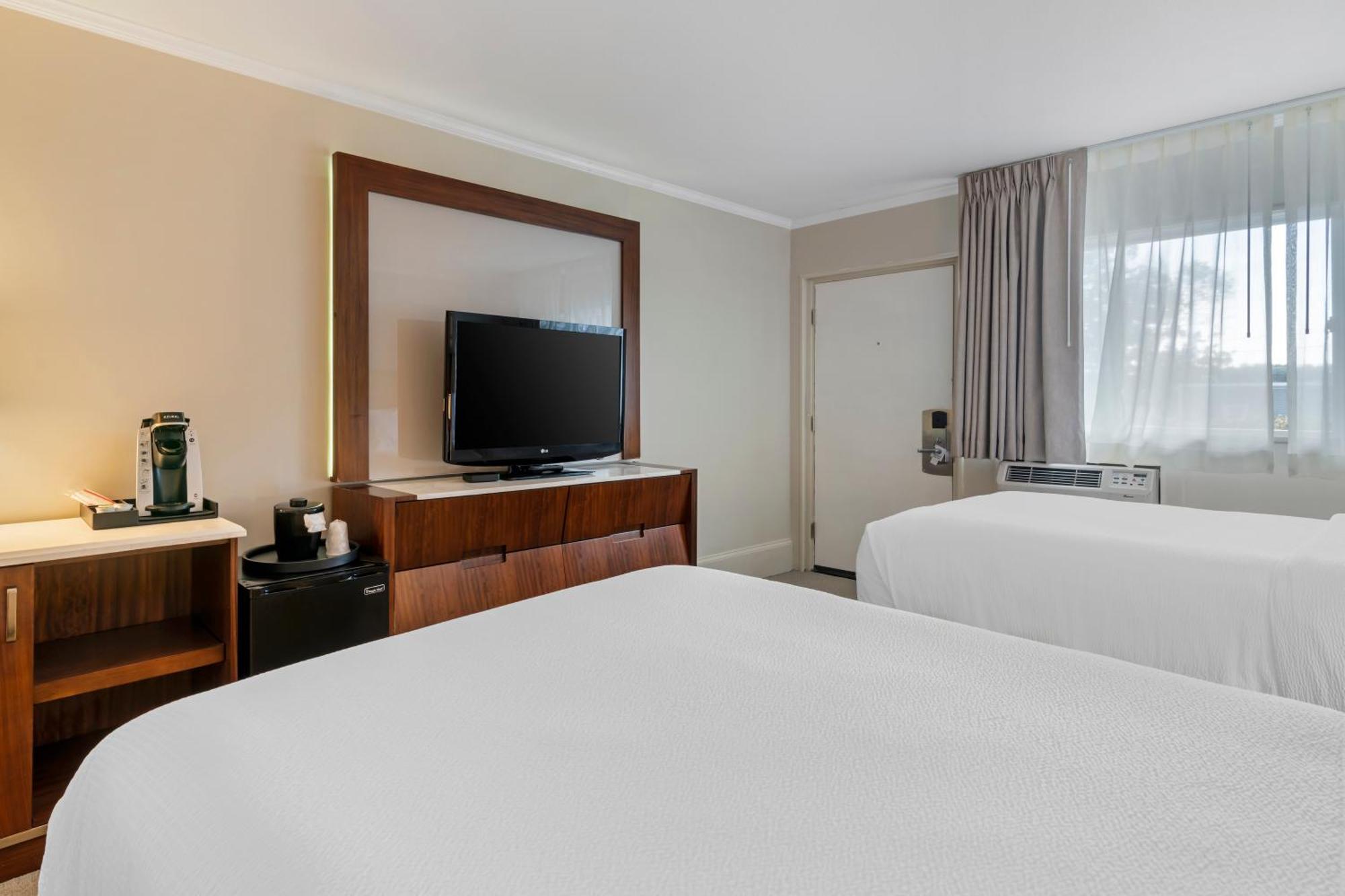 Downtown Dover Inn Bagian luar foto
