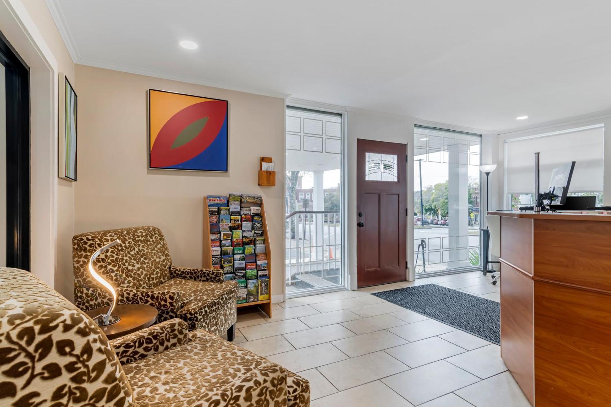 Downtown Dover Inn Bagian luar foto