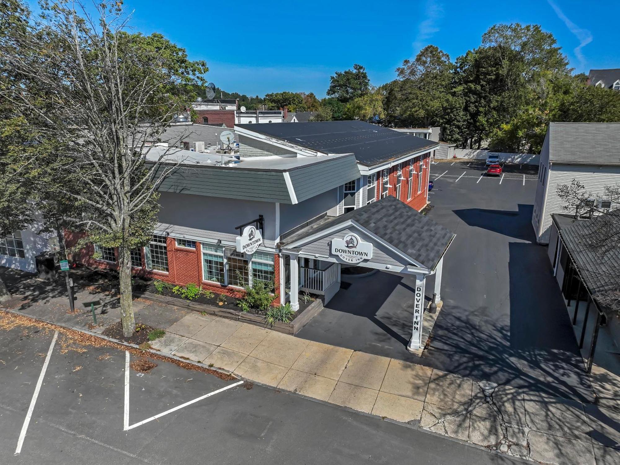Downtown Dover Inn Bagian luar foto