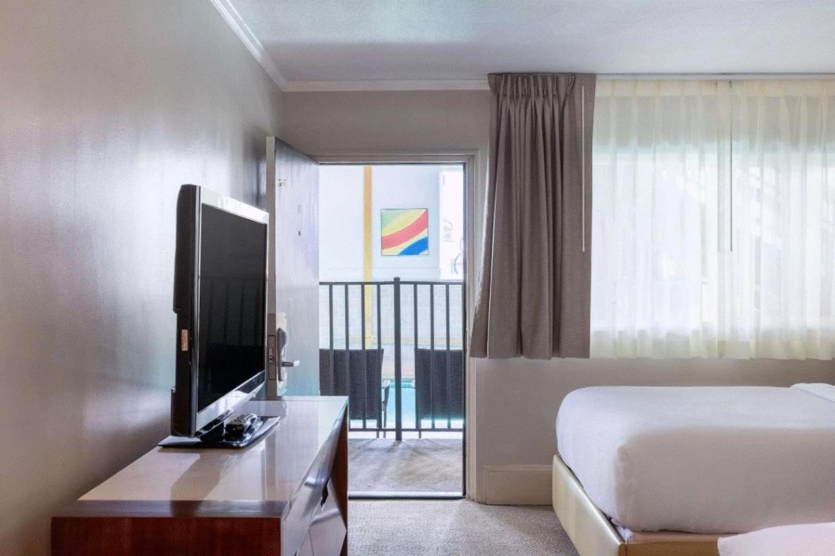 Downtown Dover Inn Bagian luar foto